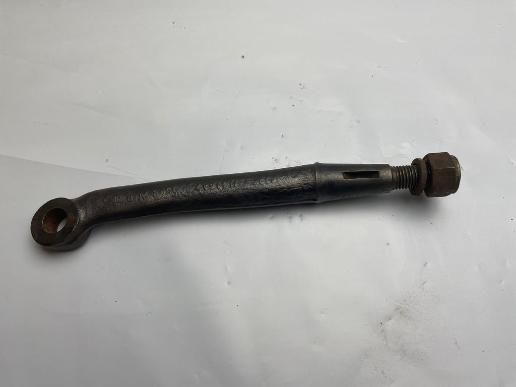 264-040 STEERING ARM RH MG TD TF USED