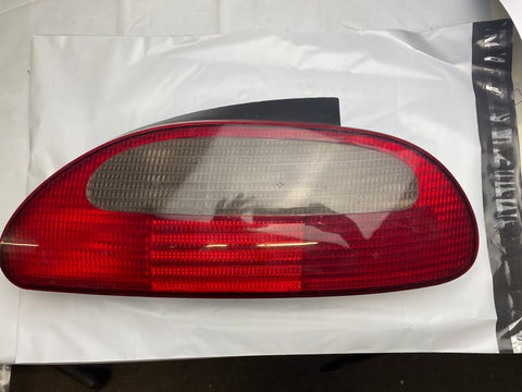 XFB000540 TAILLIGHT RH MGF USED