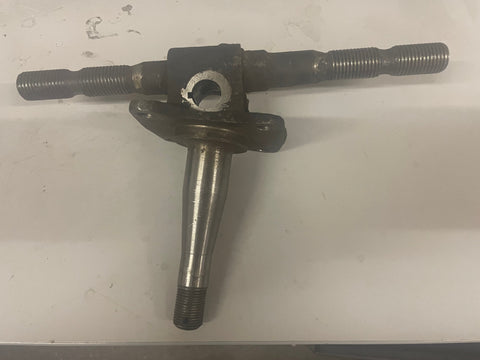 264-670 ATB4268 STUB AXLE RH 1600 USED