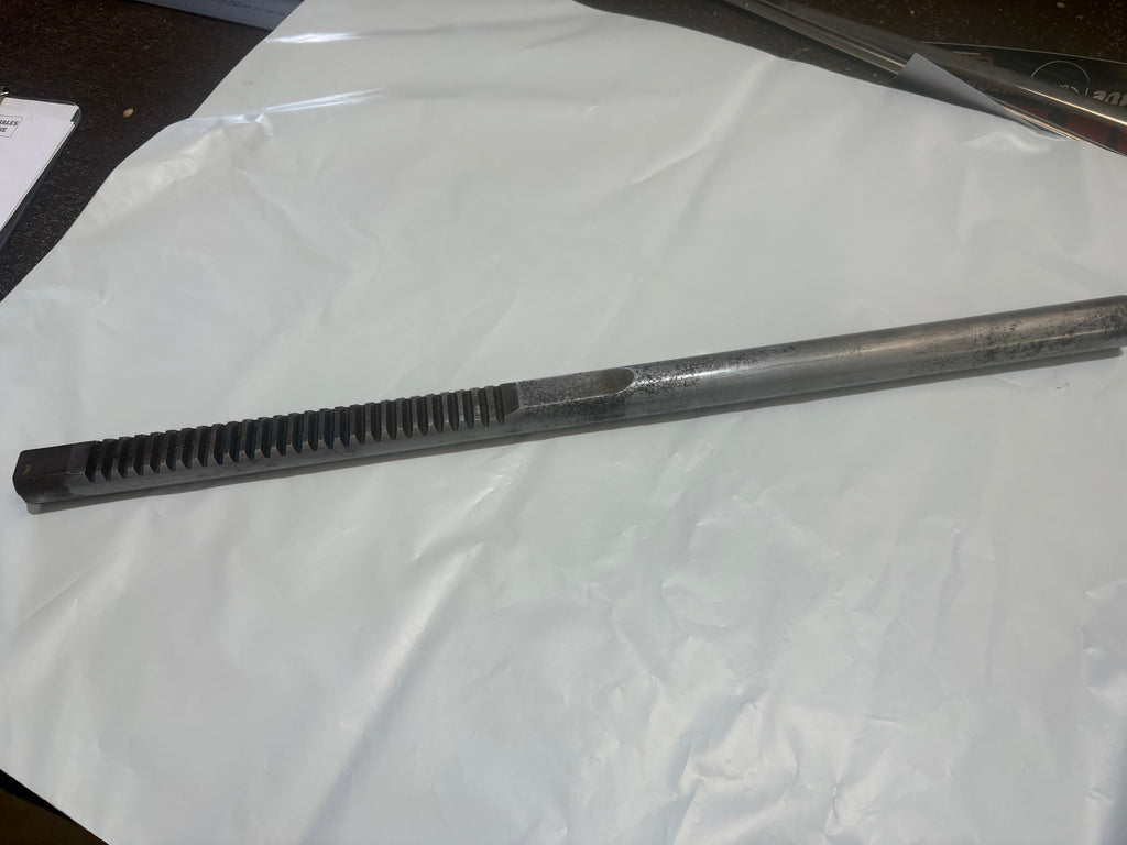 263-160 AHH6020 MGA STEERING RACK BED USED