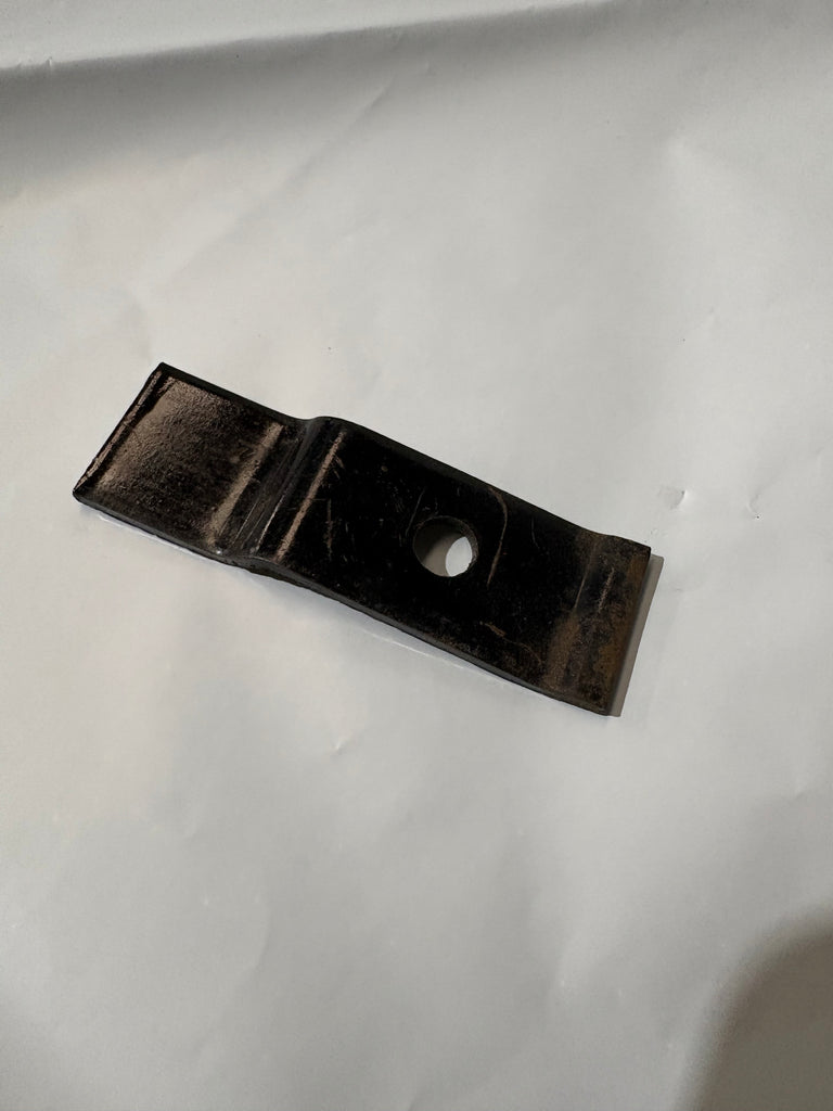 AHH6293S MGB BRACKET DASHBOARD MOUNTING OUTER