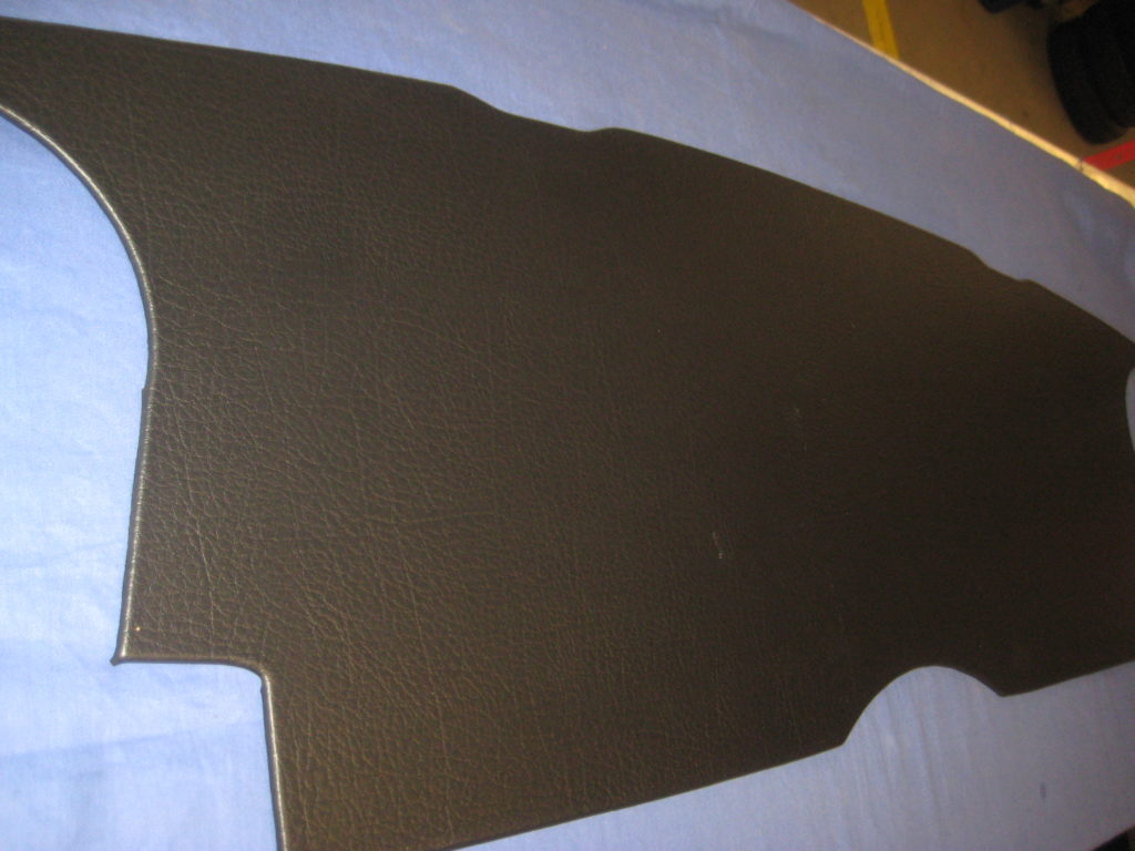 BCP136A CP136A MGB COCKPIT TRIM REAR