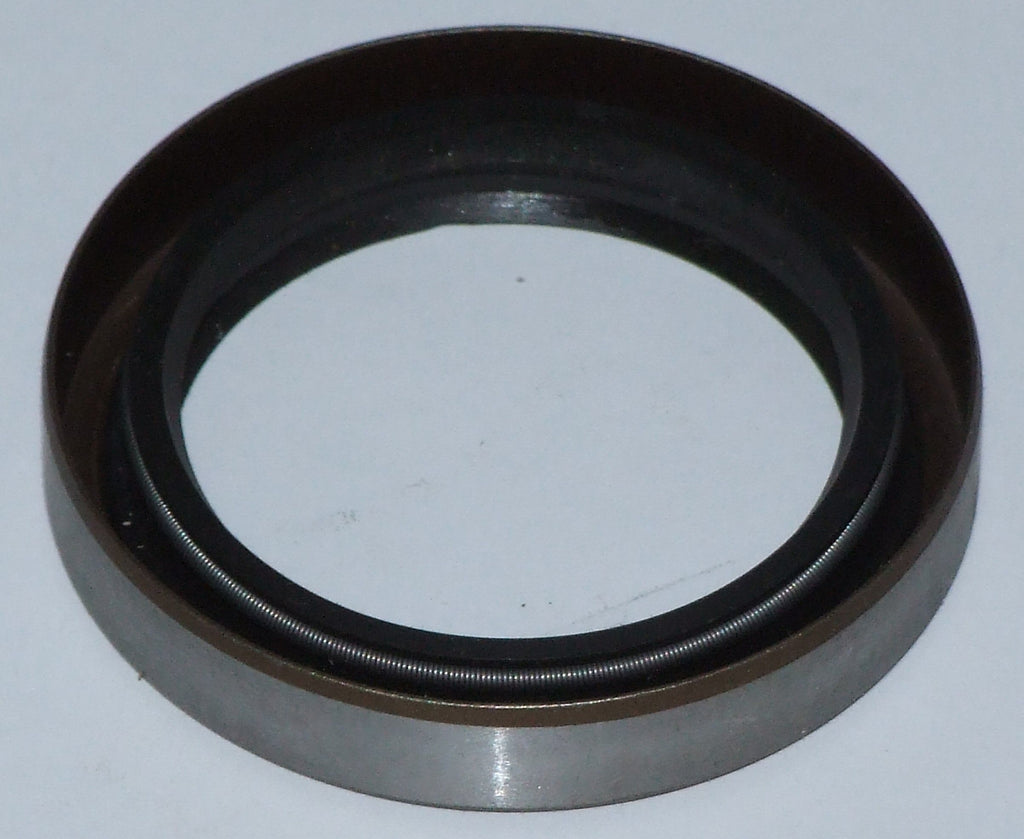 520-120 109543 SEAL RR AXLE TR2
