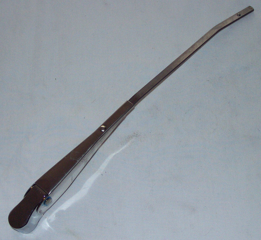 560-570 151885Z W/ARM TEX TR6 RH LHD