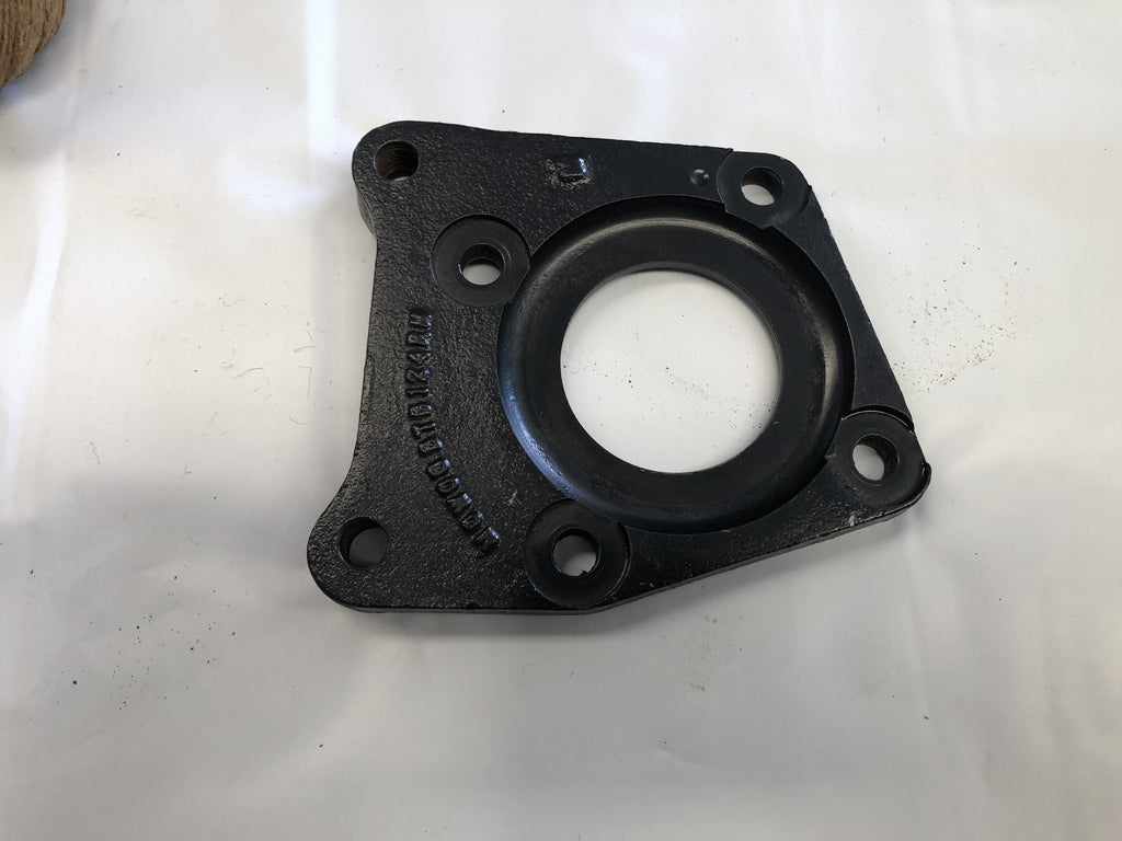 BTB124 MGA CALIPER BRACKET RH USED