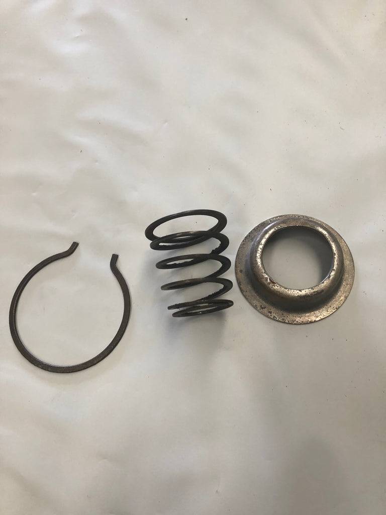 443-070 11G3144 443-080 1G3927 443-090 1H3087 GEAR LEVER SPRING COVER & CIRCLIP USED