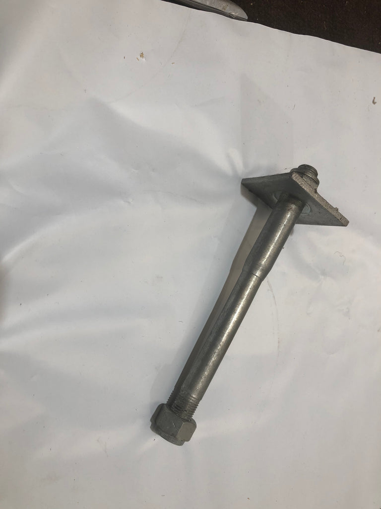 264-945 BHH805 MGB FRONT CROSSMEMBER BOLT RUBBER BUMPER USED