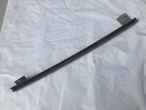 402-240 AHH8403 REAR CHANNEL RH USED