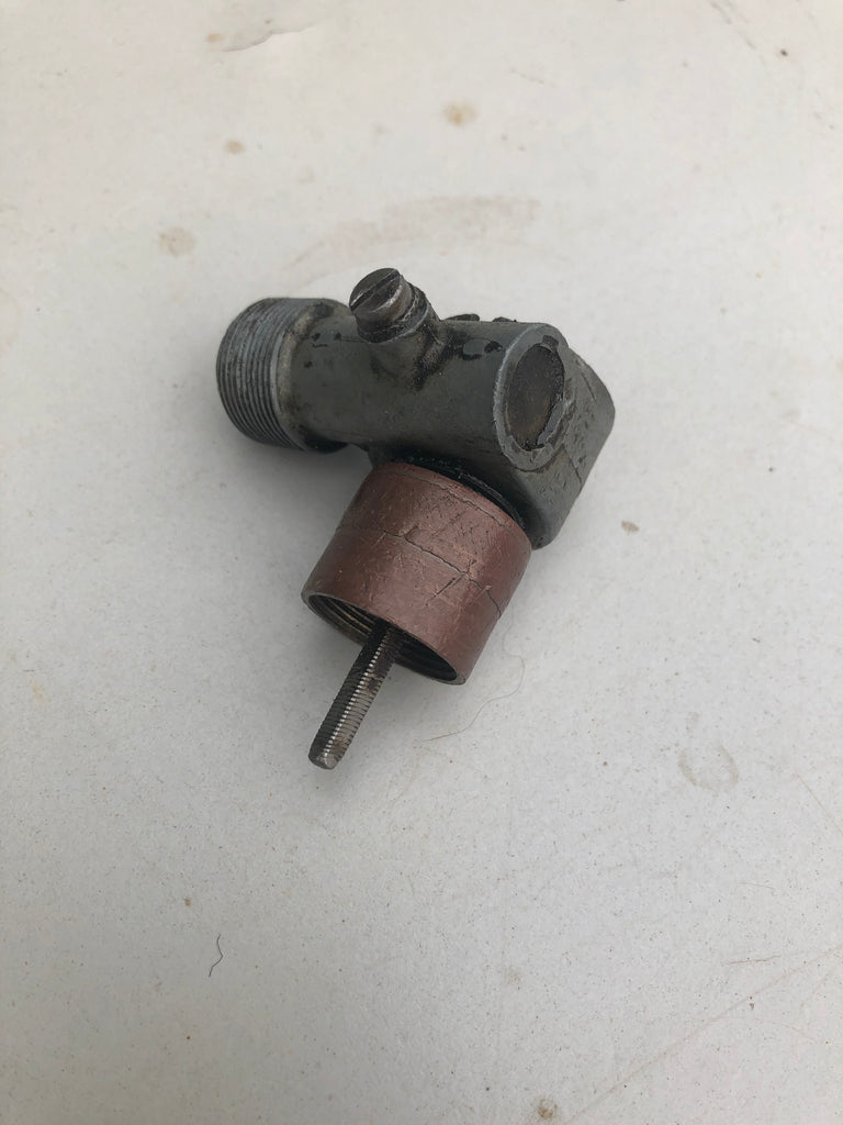 021-511 120694 MGB RIGHT ANGLE DRIVE SPEEDO DRIVE USED