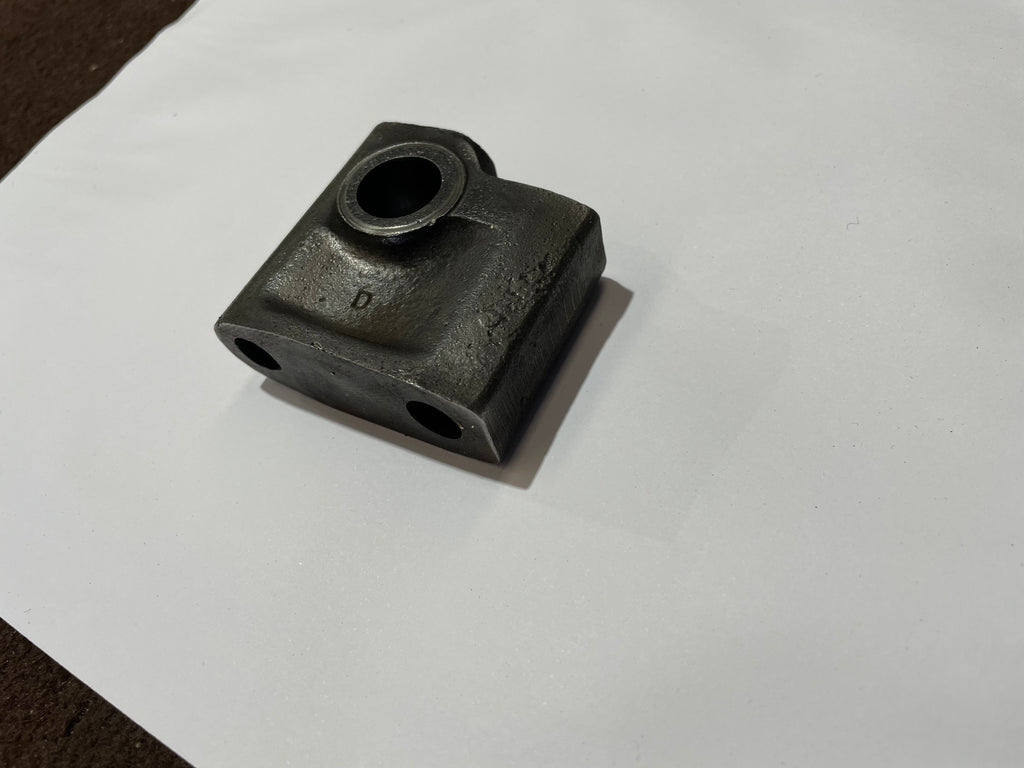 460-240 12H390 PILLAR POST ROCKER SHAFT STEEL 1 2 & 3 MGA MGB USED