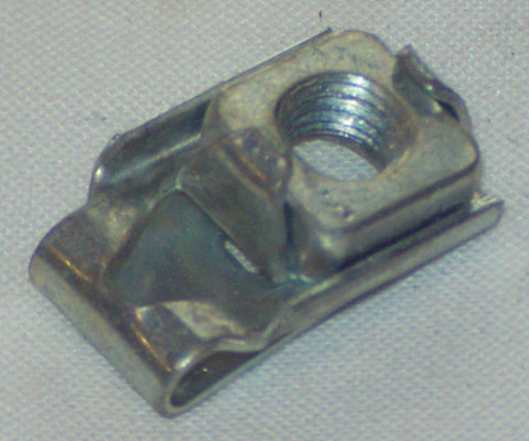 326-590 518454X CAGED CLIP NUT-1/4
