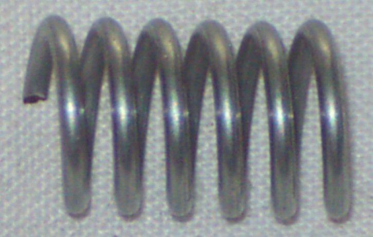 601-315 628097 SPRING TR6 WH/TRIM