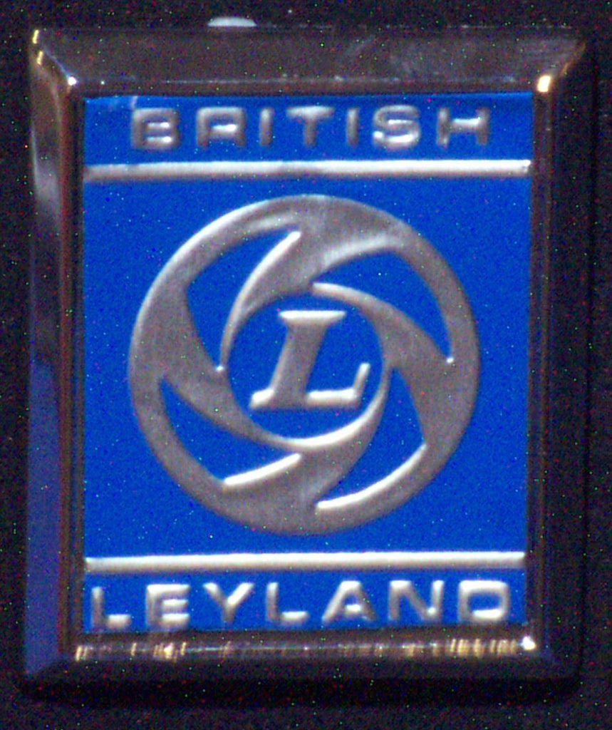 601-370 725525 BADGE BL HOUSE