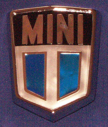 116-021 CZH1305 BONNET BADGE MK3