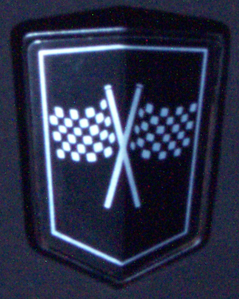 DAB10038  BADGE BONNET CHECKMATE