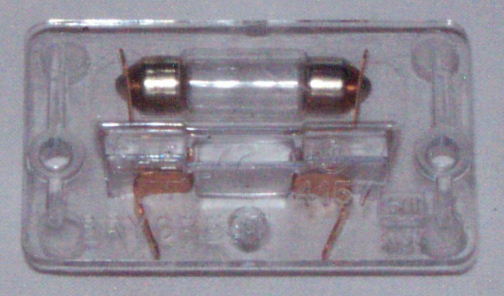 544-230 DRC276 NO PLATE LAMP TR6