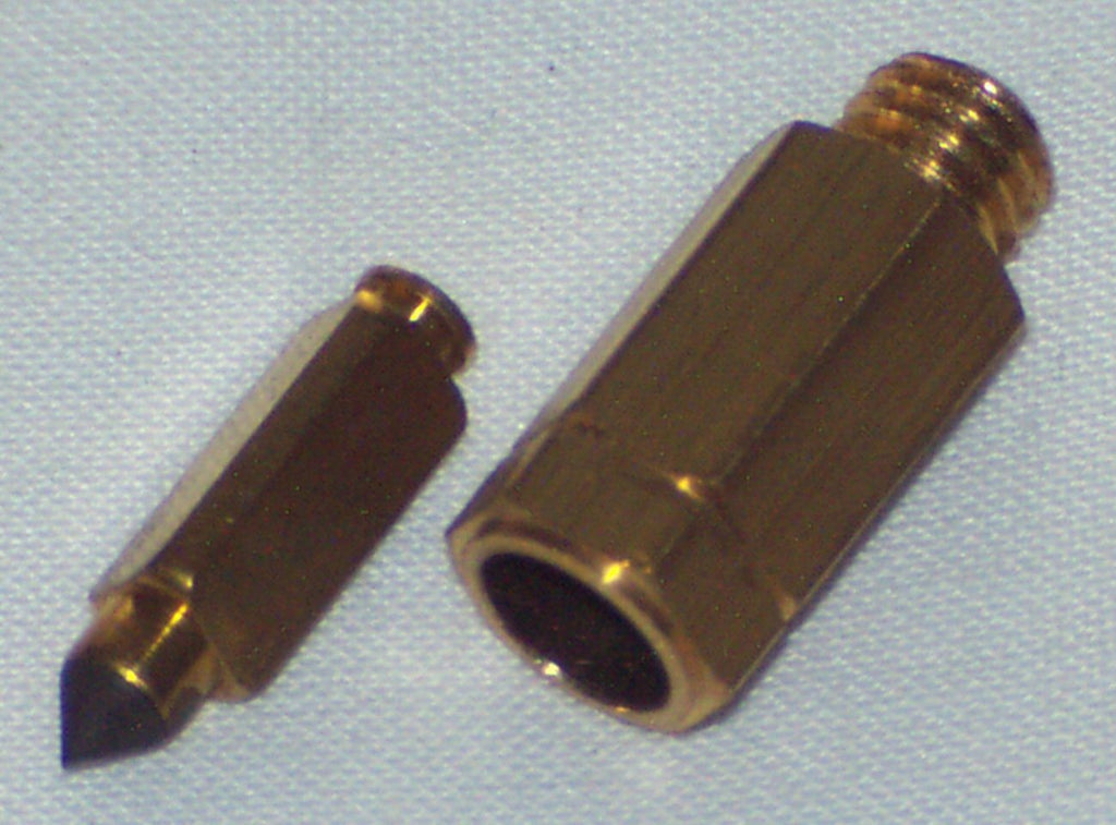 371-055 WZX1102A NEEDLE & SEAT KIT