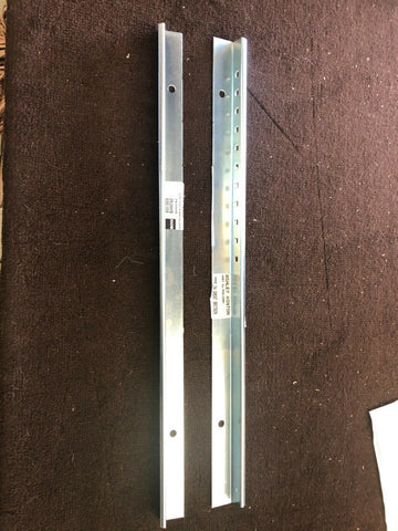 BHH741 BHH742 MG MGB SEAT RUNNER x 2 LH RH